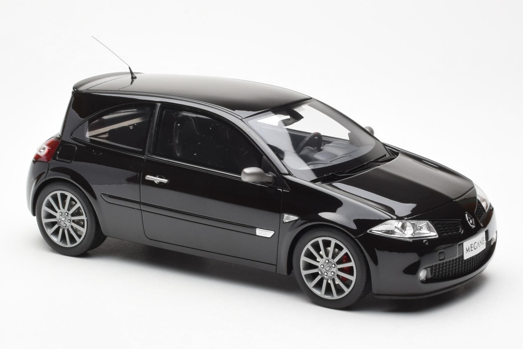 Renault Megane 2 RS Phase 2 Czarny Otto 1:18 OT1054 Żywica — zdjęcie 4 z 6