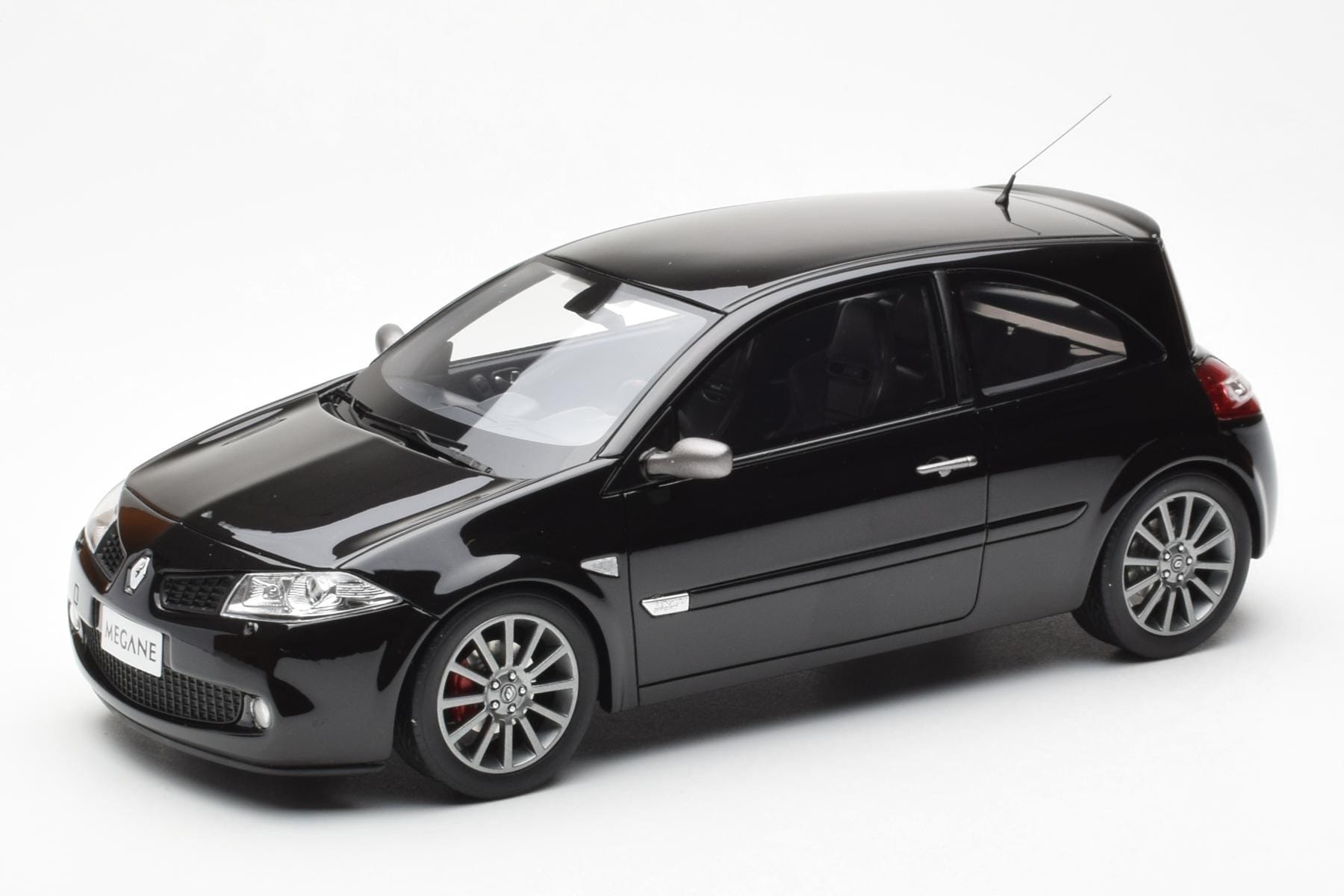 Renault Megane 2 RS Phase 2 Czarny Otto 1:18 OT1054 Żywica