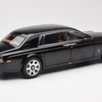 Rolls-Royce Phantom VII EWB Diamond Czarny Kyosho 1:18 08841DBK2 - image 3 of 8