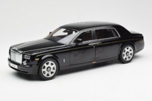 Rolls-Royce Phantom VII EWB Diamond Czarny Kyosho 1:18 08841DBK2