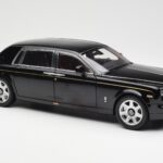 Rolls-Royce Phantom VII EWB Diamond Czarny Kyosho 1:18 08841DBK2 - image 6 of 8