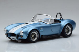 Shelby Cobra 427 S/C Jasnoniebieski Kyosho 1:18