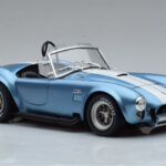 Shelby Cobra 427 S/C Jasnoniebieski Kyosho 1:18 - image 5 of 9
