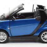 Smart Fortwo 451 Cabrio Niebieski i Czarny Minichamps 1:18 - image 4 of 8
