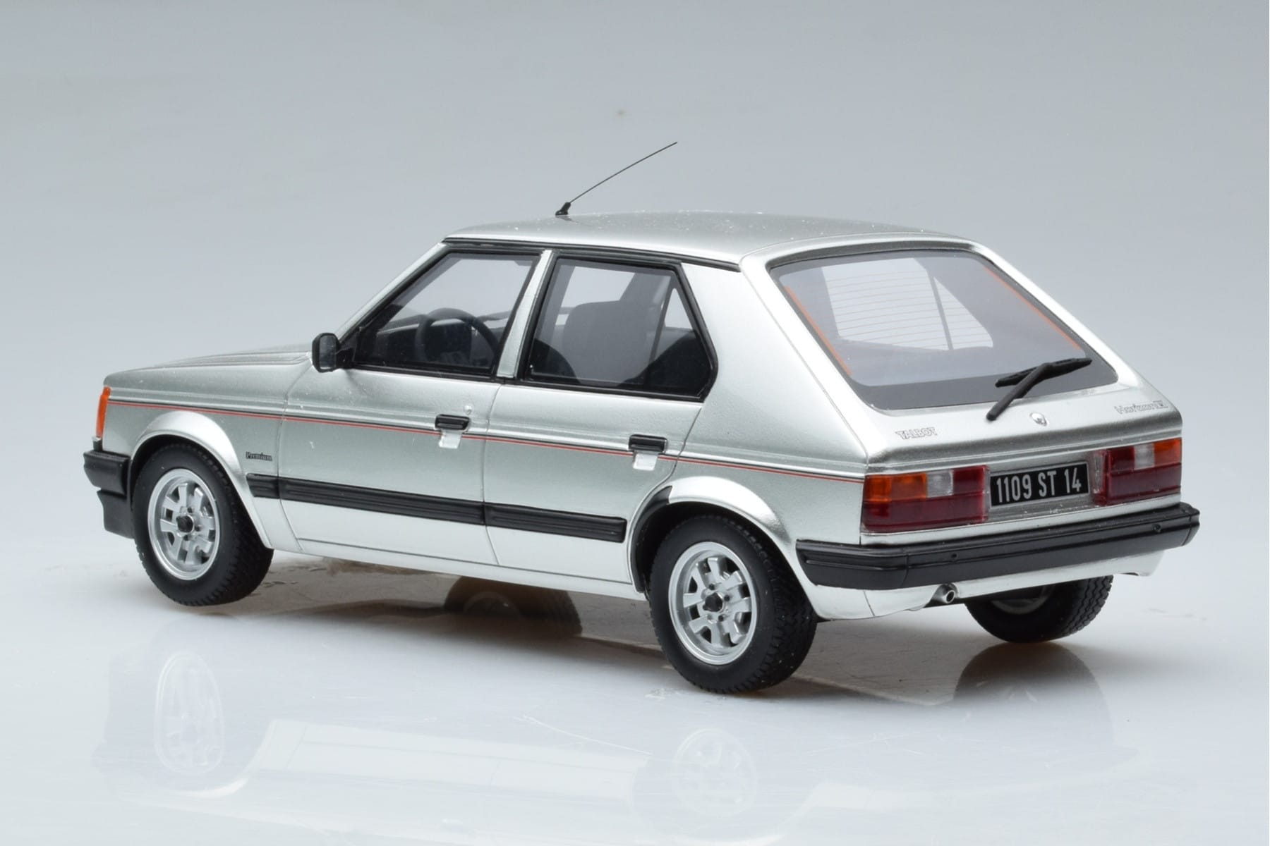 Talbot Horizon Premium Srebrny Otto 1:18 OT188 Żywica — zdjęcie 5 z 6
