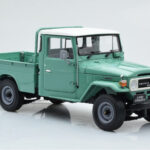 Toyota Land Cruiser 40 4x4 Pickup Zielony Kyosho 1:18 - image 6 of 8