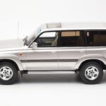 Toyota Land Cruiser HDJ80 Beżowy Metalic Otto 1:18 OT438 - image 3 of 6