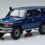 Toyota Land Cruiser J76 Niebieski Almost Real 1:18