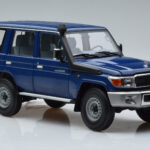 Toyota Land Cruiser J76 Niebieski Almost Real 1:18 - image 5 of 7