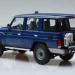 Toyota Land Cruiser J76 Niebieski Almost Real 1:18 - image 6 of 7