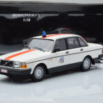Volvo 240 GL Policja Belgia Minichamps 1:18 - image 6 of 6