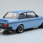 Volvo 240 Turbo Jasnoniebieski IXO 1:18 - image 2 of 6