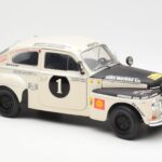 Volvo PV 544 Rally Revell 1:18 8922 - image 6 of 8