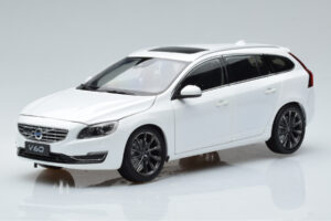 Volvo V60 D3 Crystal Biały FAW 1:18