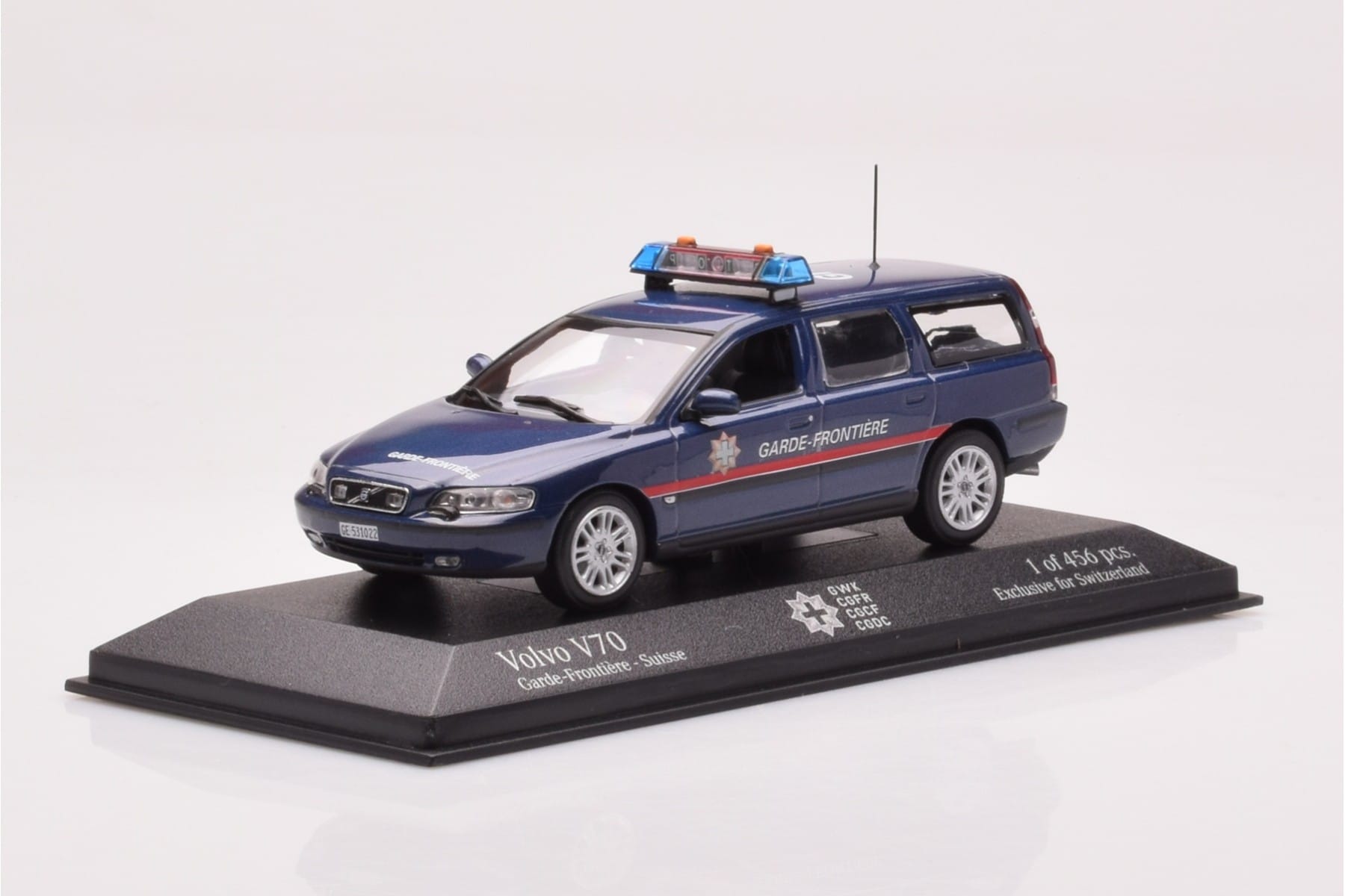 Volvo V70 Garde Frontiere Suisse Minichamps 1:43 430171899 Metal — zdjęcie 2 z 4