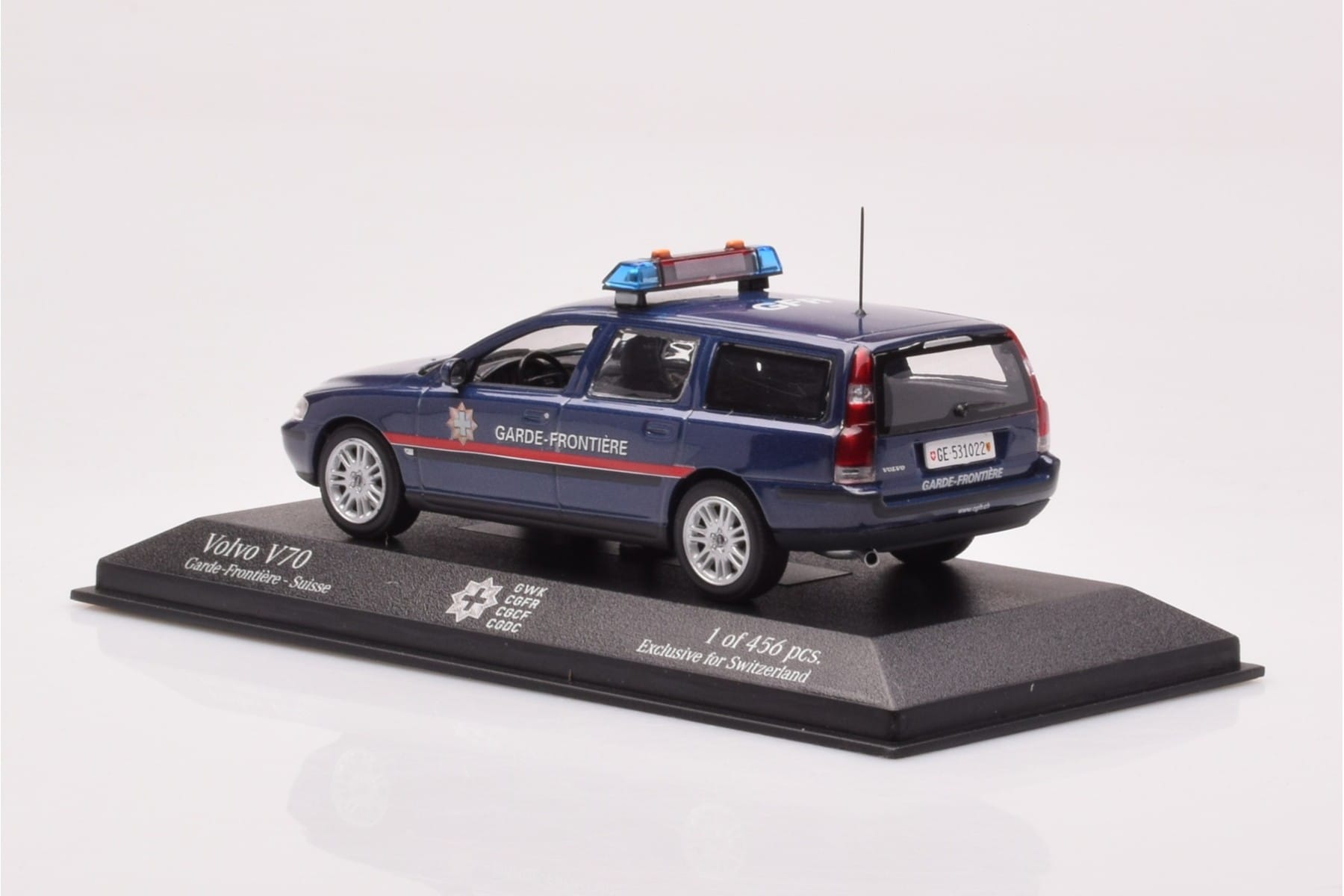 Volvo V70 Garde Frontiere Suisse Minichamps 1:43 430171899 Metal — zdjęcie 3 z 4