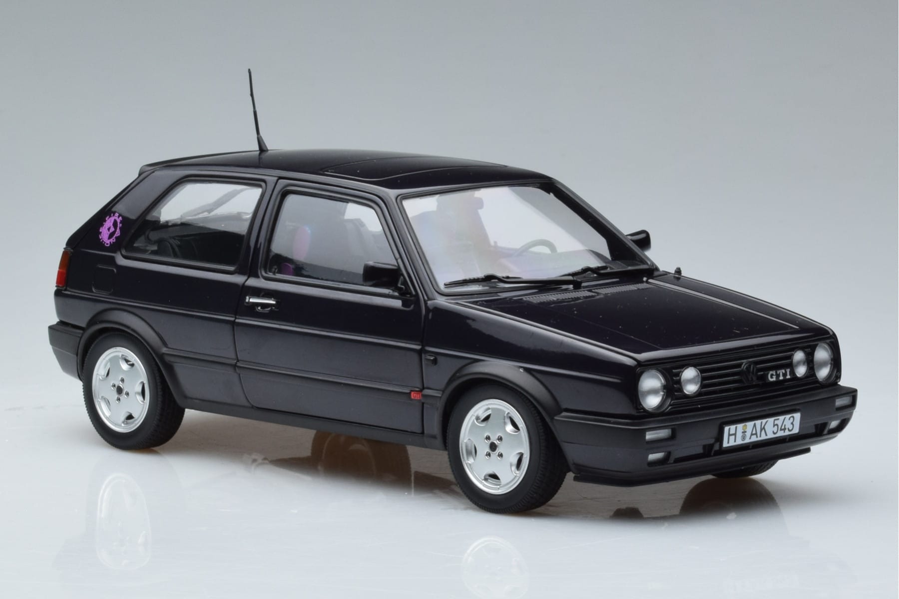 Volkswagen Golf GTI Mk2 Fire and Ice Fioletowy Norev 1:18 188558 Metal — zdjęcie 5 z 7