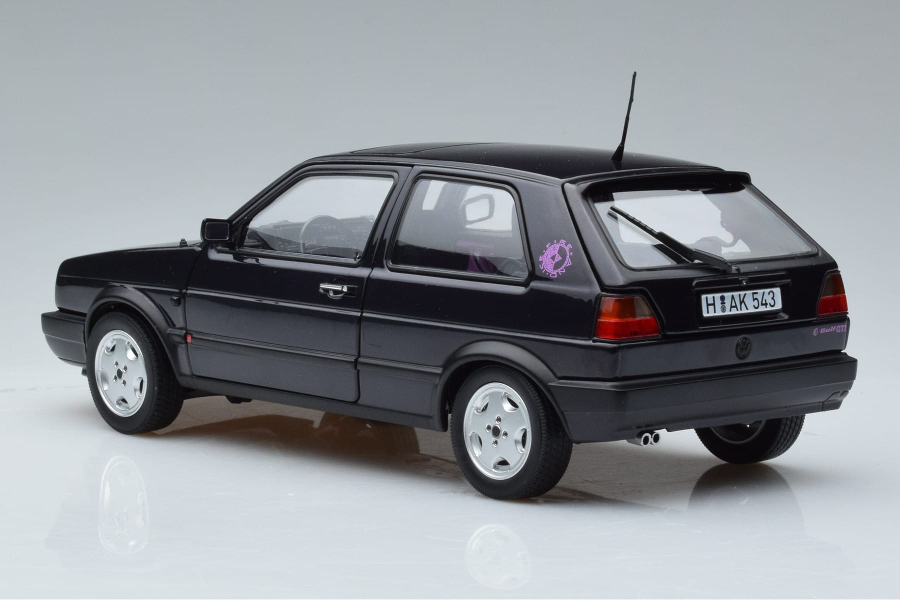 Volkswagen Golf GTI Mk2 Fire and Ice Fioletowy Norev 1:18 188558 Metal — zdjęcie 6 z 7