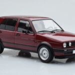 Volkswagen Golf GTI Mk2 Czerwony MCG 1:18 - image 4 of 6