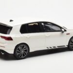 Volkswagen Golf GTI Mk8 Clubsport Biały Otto 1:18 - image 2 of 6