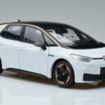 Volkswagen ID.3 Biały FAW 1:18 ZVN000001WEI Metal - image 5 of 7