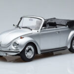 Volkswagen Beetle 1303 Kabriolet Srebrny Norev 1:18