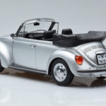 Volkswagen Beetle 1303 Kabriolet Srebrny Norev 1:18 - image 5 of 6