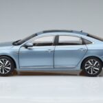 Volkswagen Passat B8 Niebieski FAW 1:18 ZVF000003A Metal - image 4 of 7