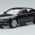 Volkswagen Phaeton V6 Mazeppa Szary Kyosho 1:18