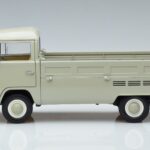 Volkswagen T2a Pickup Edycja 50. Rocznicy Schuco 1:18 450019800 Metal - image 4 of 7