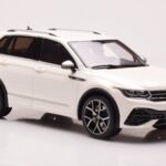 Volkswagen Tiguan R Biały Otto 1:18 - image 4 of 6