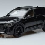 Volkswagen Touareg CR Czarny FAW 1:18 LTC761021BLA Metal