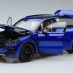 Volkswagen Touareg CR Niebieski FAW 1:18 LTC761021BLU Metal - image 2 of 7