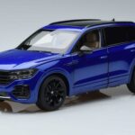 Volkswagen Touareg CR Niebieski FAW 1:18 LTC761021BLU Metal