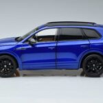 Volkswagen Touareg CR Niebieski FAW 1:18 LTC761021BLU Metal - image 4 of 7