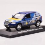 Volkswagen Touareg 7L Shell Helix Fresh Up Force Minichamps 1:43 - image 2 of 4