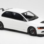 Mitsubishi Lancer Evo VIII MR FQ-400 Biały Otto 1:18 - image 4 of 6