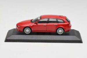 Alfa Romeo 159 Sportwagon Alfa Czerwony Minichamps 1:43 400120511 Metal