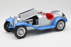 Alfa Romeo 2300 Spider Srebrnoniebieski Bburago 1:18 3008 Metal — zdjęcie 2 z 8
