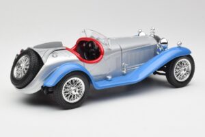 Alfa Romeo 2300 Spider Srebrnoniebieski Bburago 1:18 3008 Metal — zdjęcie 3 z 8