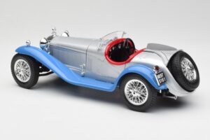 Alfa Romeo 2300 Spider Srebrnoniebieski Bburago 1:18 3008 Metal — zdjęcie 7 z 8