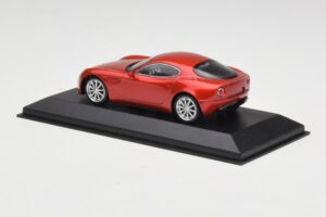 Alfa Romeo 8C Competizione Alfa Czerwony Minichamps 1:43 403120523 Metal — zdjęcie 3 z 4