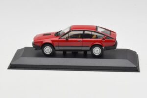 Alfa Romeo Alfetta GTV6 Czerwony Minichamps 1:43 400120140 Metal