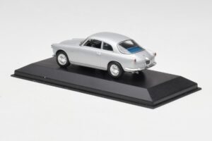 Alfa Romeo Giulietta Sprint Srebrny Minichamps 1:43 400120400 Metal — zdjęcie 3 z 4