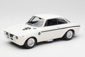 Alfa Romeo GTA 1300 Junior Biały Minichamps 1:18 155120021 Metal