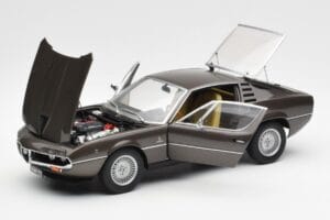 Alfa Romeo Montreal Brązowy Metaliczny AUTOart 1:18 70173 Metal — zdjęcie 2 z 8