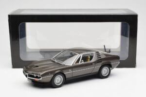 Alfa Romeo Montreal Brązowy Metaliczny AUTOart 1:18 70173 Metal — zdjęcie 8 z 8