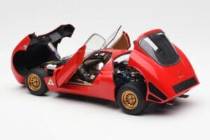 Alfa Romeo 33 Stradale Czerwony AUTOart 1:18 70191 Metal — zdjęcie 5 z 8