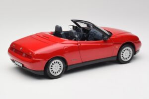 Alfa Romeo Spider 916 Alfa Czerwony Maisto 1:18 50278 Metal — zdjęcie 3 z 8