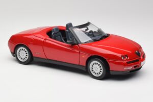 Alfa Romeo Spider 916 Alfa Czerwony Maisto 1:18 50278 Metal — zdjęcie 6 z 8